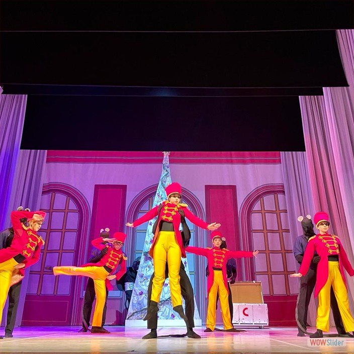 15 7a1d6d74-3efb-4f62-8617-e106c2f36753