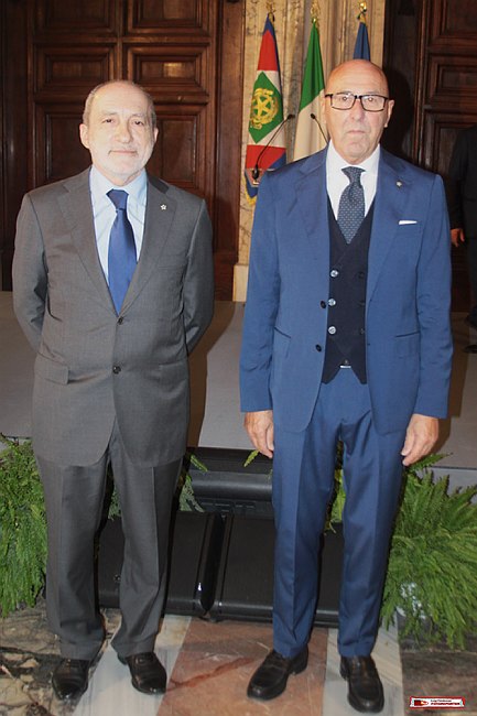 DSC_1035aIMG_2102 (1)