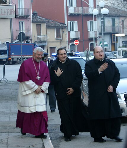 - Padre GianCarlo Maria Bregantini  visita a Bojano.jpg
